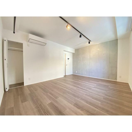 【居間・リビング】 | SOLASIA residence高円寺Ⅱ | 11.0帖のきれいな洋室。