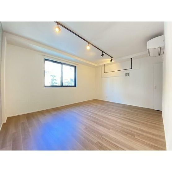 【寝室】 | SOLASIA residence高円寺Ⅱ | きれいなフローリング。