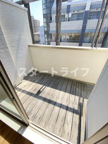 大阪市淀川区木川西２丁目のテラスのバルコニー