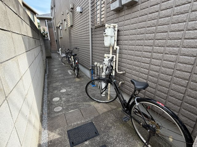 ブロッサム本八幡のその他|★自転車置き場★