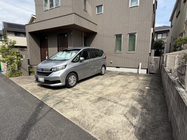 ブロッサム本八幡の駐車場|★駐車場★