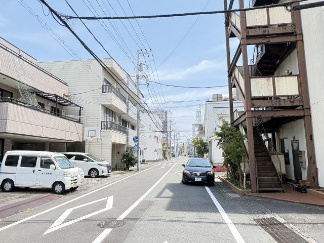 売土地　沼津市錦町の周辺|沼津市役所までは車で５分ほどです。