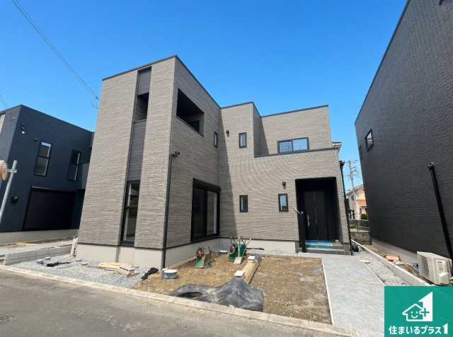 加古川市平岡町二俣　新築一戸建ての外観|お客様に長く安心して住んでいだだける事にこだわった家づくり！住んでからのアフターサービスにもしっかりと取り組んでいます！