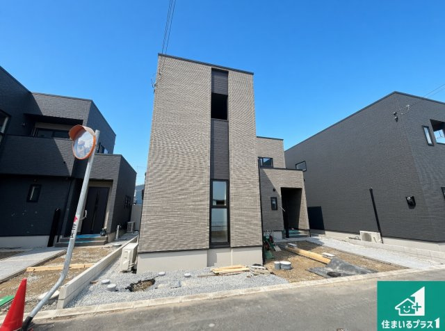 加古川市平岡町二俣　新築一戸建ての外観|安心の10年保証！外観を美しく保ち、雨水で汚れを落とします！気になることがありましたら、お気軽にお問い合わせください！