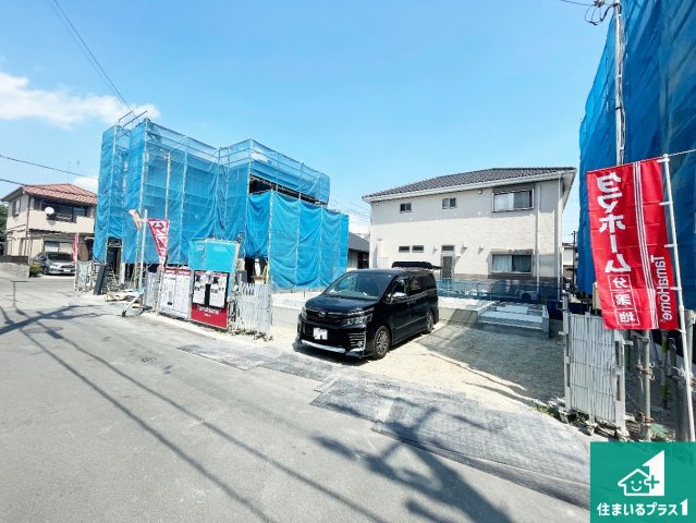 加古川市平岡町二俣　新築一戸建ての外観|現在建築中！落ち着いた街並みで新生活を始めることが出来そう！周辺の物件も併せてご紹介させて頂きます！