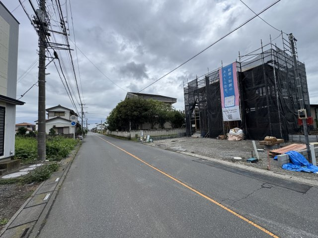 新築　児玉郡上里町勅使河原第18　クレイドルガーデン　1号棟の前面道路含む現地写真|現地写真　北側接道幅員約6.9ｍ