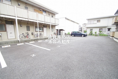 【駐車場】 | シャルム | 敷地内駐車場完備