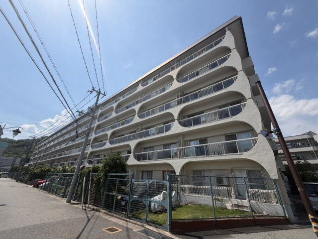 【外観】日商岩井甲陽園マンション 