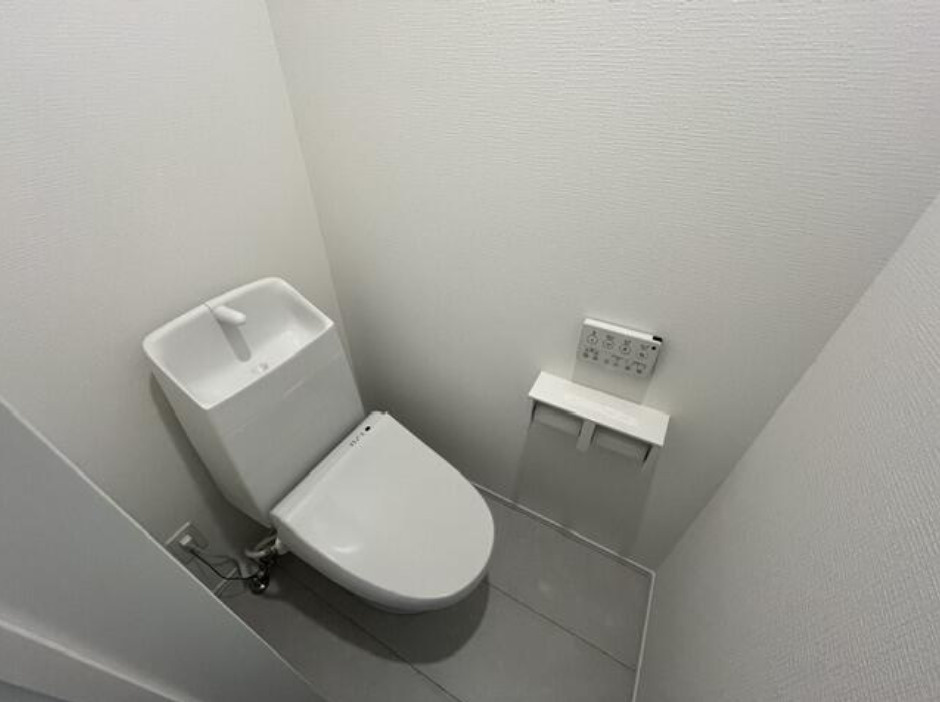 淀川区野中南１丁目　中古戸建のトイレ|ゆったりとした空間のトイレです