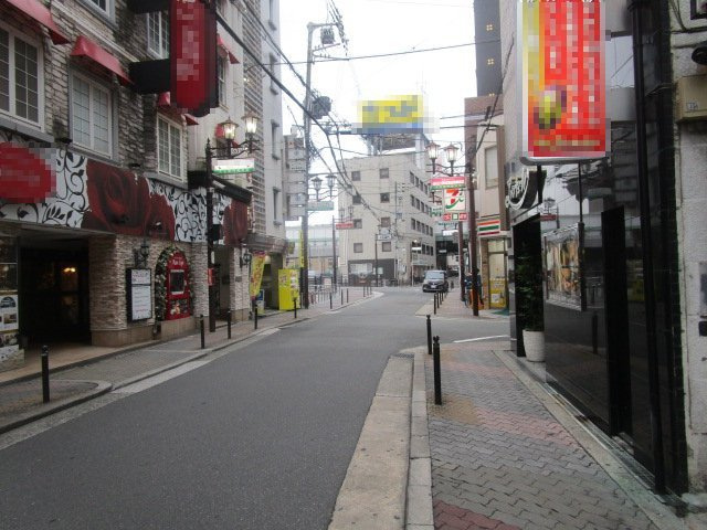 大阪市中央区西心斎橋２丁目のビルの周辺