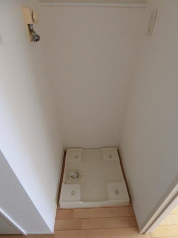 レジデンス白金コローレの設備|室内洗濯置き場