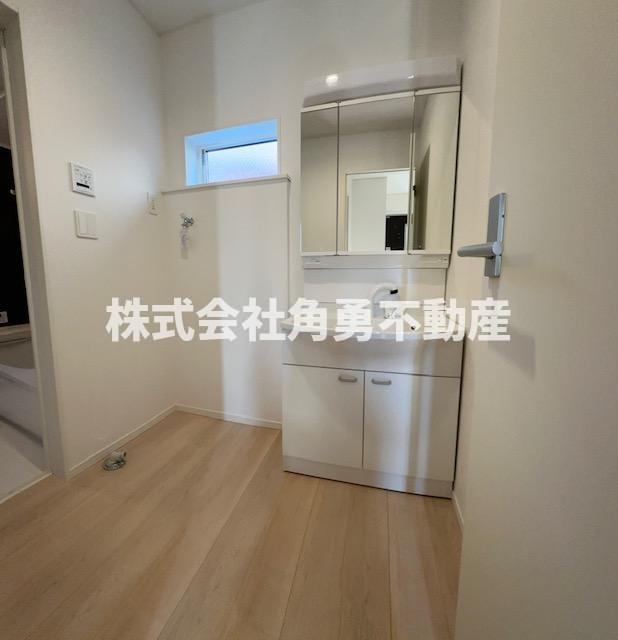 小田原市荻窪第10　新築一戸建て　1号棟の内観：施工例|《施工例》洗面化粧台