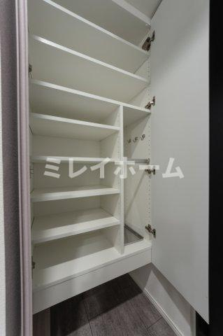 RJRプレシア大森北の玄関