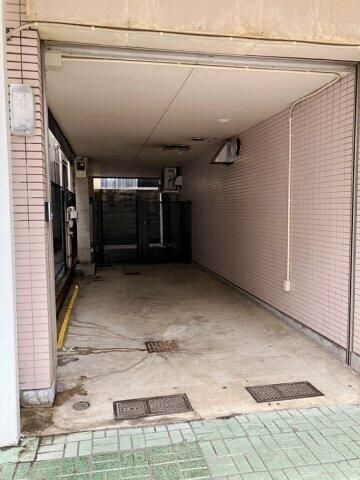 宮田ビルの駐車場