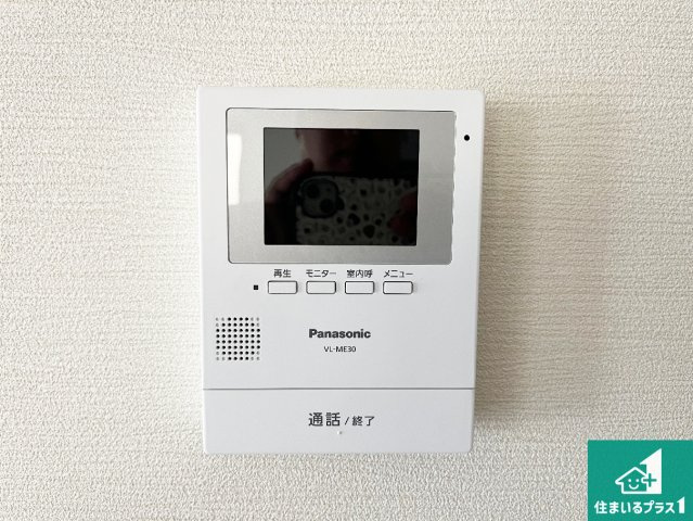 明石市西朝霧丘　未入居の防犯設備|カラーモニターインターホン！声だけでなく来訪者の姿や顔がモニターで確認できるので、小さなお子様がいらっしゃるご家庭でも安心できます！
