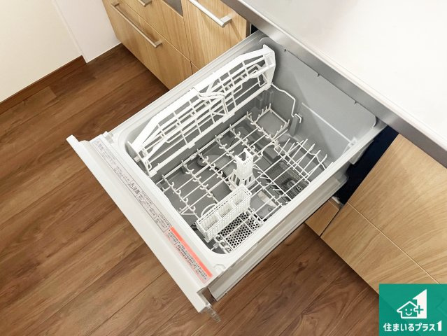 明石市西朝霧丘　未入居の設備|食事後の一仕事、食器洗いをボタン一つでお任せできちゃいます！場所を取らないビルトイン式なので、お料理スペースもしっかり確保！
