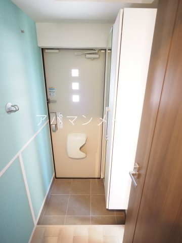 【玄関】 | レコルテ戸塚 | トールサイズのシューズボックスです