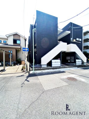CRASTINE高畑の外観