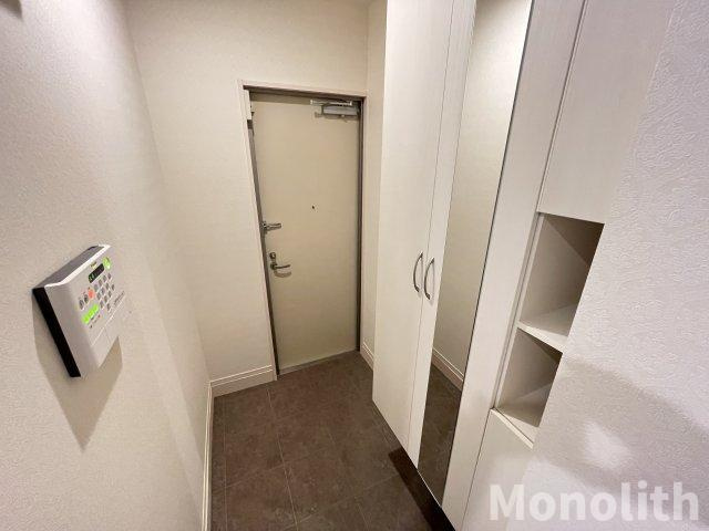 ヴィア・ラッテアの玄関