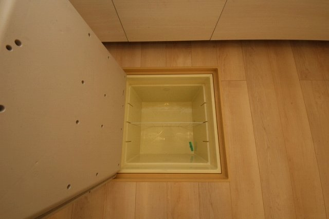 クレイドルガーデン日光市平ケ崎第１の収納|掲載写真は同施工会社の仕様・設備モデル写真です。現況とは異なりますのでご了承ください。