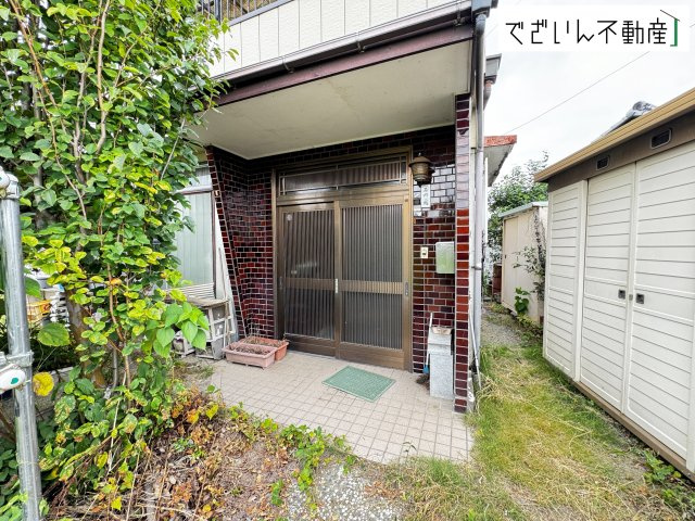 【玄関】 | 熊谷市久保島　中古住宅   | 現地(2026年7月撮影)