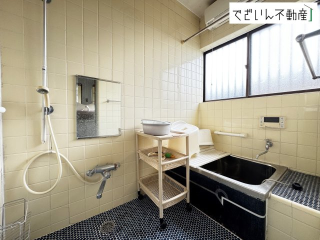 【浴室】 | 熊谷市久保島　中古住宅   | 現地(2026年7月撮影)