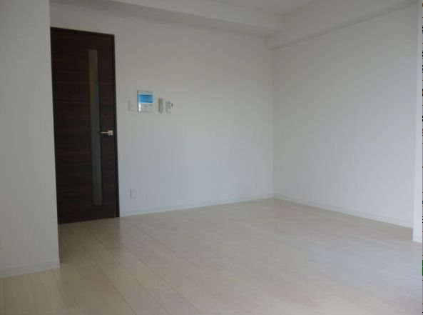 【居間・リビング】ArtizA浅間町 