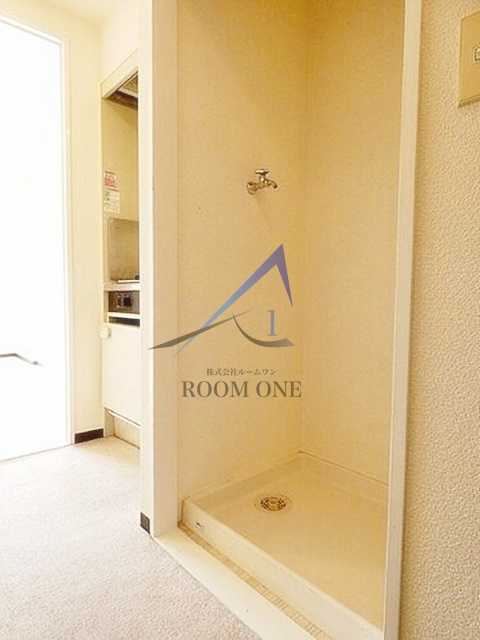 ライオンズマンション音羽の設備|洗濯機置き場です。