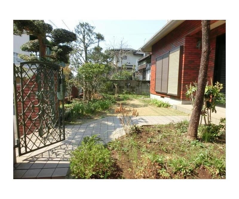 柏市酒井根３丁目貸家の庭|簡単な家庭菜園も楽しめるお庭です