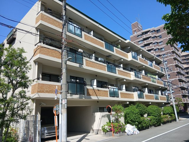 ユニライフ城東鶴見の外観