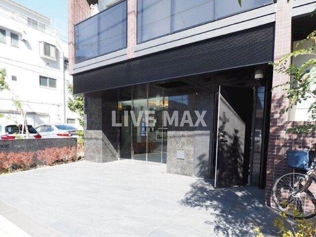 【エントランス】ドゥーエ蒲田南 