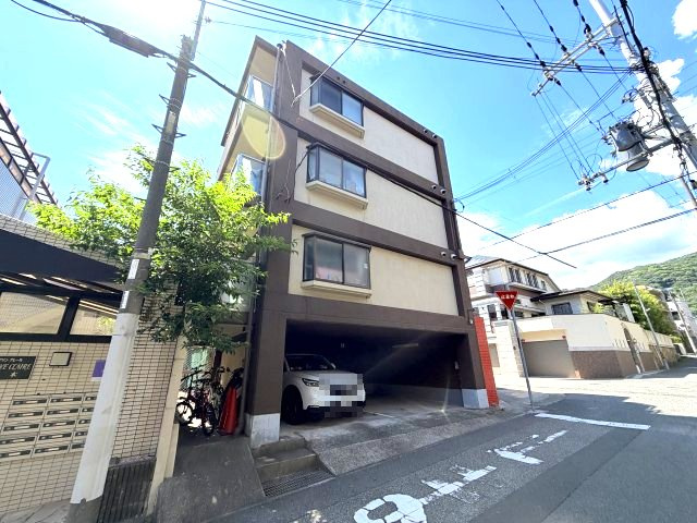 ベルシェ岡本の外観