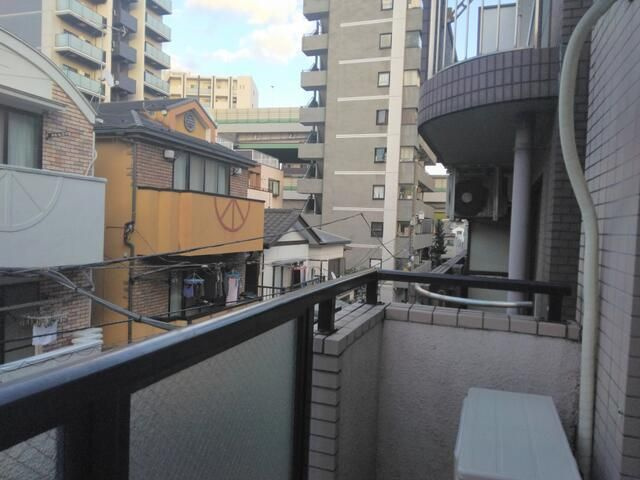 ダイマス熊野町マンションのバルコニー