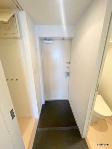 ドゥーエなんば南　仲介手数料無料の玄関
