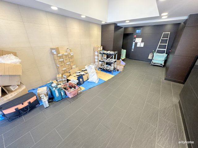 ドゥーエなんば南　仲介手数料無料のロビー