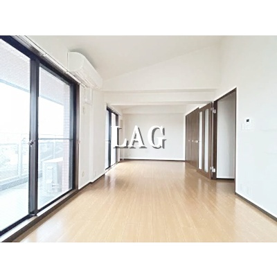 【居間・リビング】 | シャンクレール南流山 | 洋室のお部屋です。