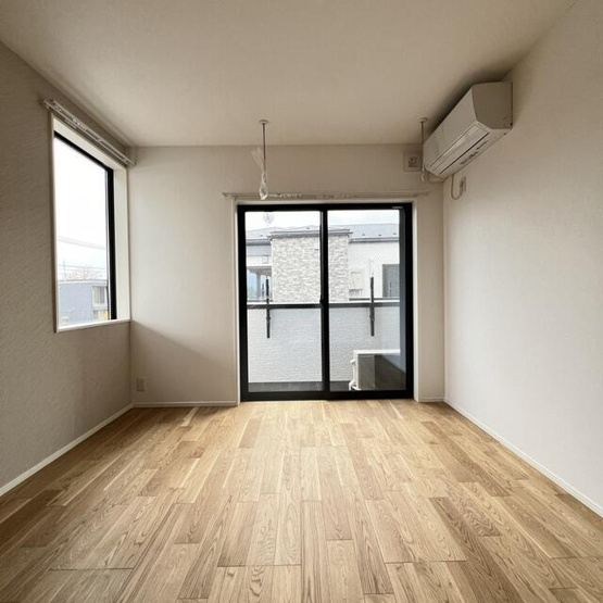 【寝室】