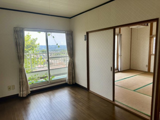 【居間・リビング】 | 東坂元2丁目中古戸建て