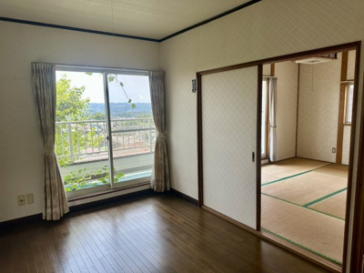 【居間・リビング】 | 東坂元2丁目中古戸建て