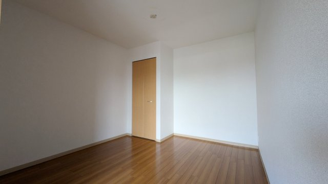 【寝室】