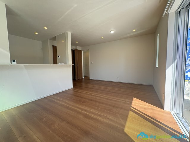 茅ヶ崎市中島４期　中古戸建の居間・リビング