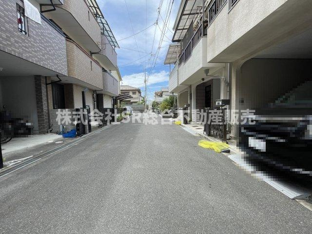 本町中古戸建の前面道路含む現地写真|前面道路含む現地写真です