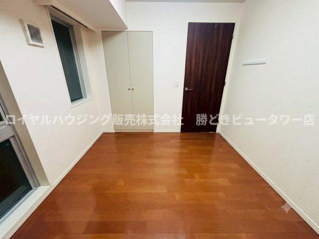 5.4帖の洋室です