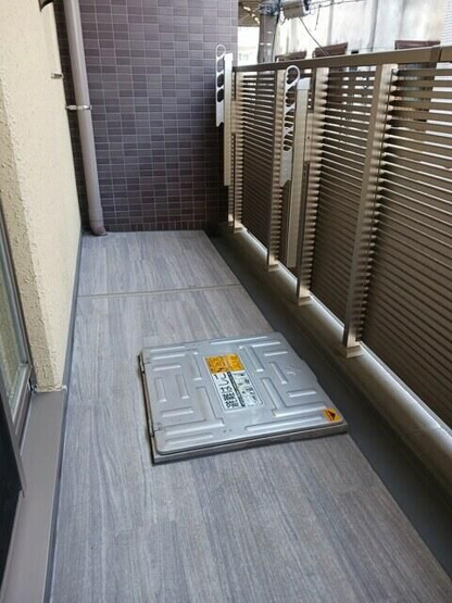 【バルコニー】