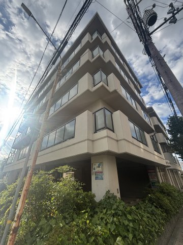 ウエルハイツ東園田の外観