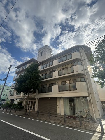 ウエルハイツ東園田の外観