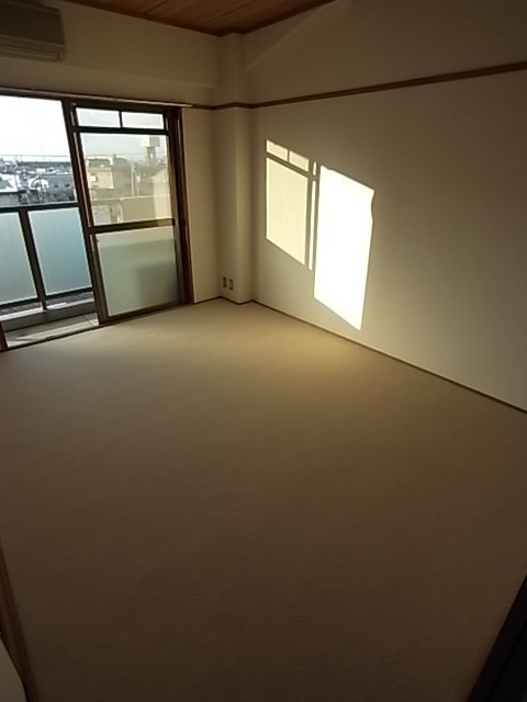 尼崎市東園田町４丁目の賃貸マンションの寝室
