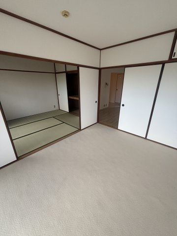 ウエルハイツ東園田の寝室
