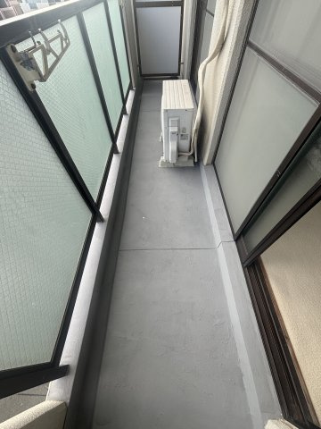 ウエルハイツ東園田のバルコニー