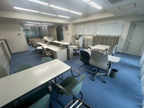 第12友建ビルの内装